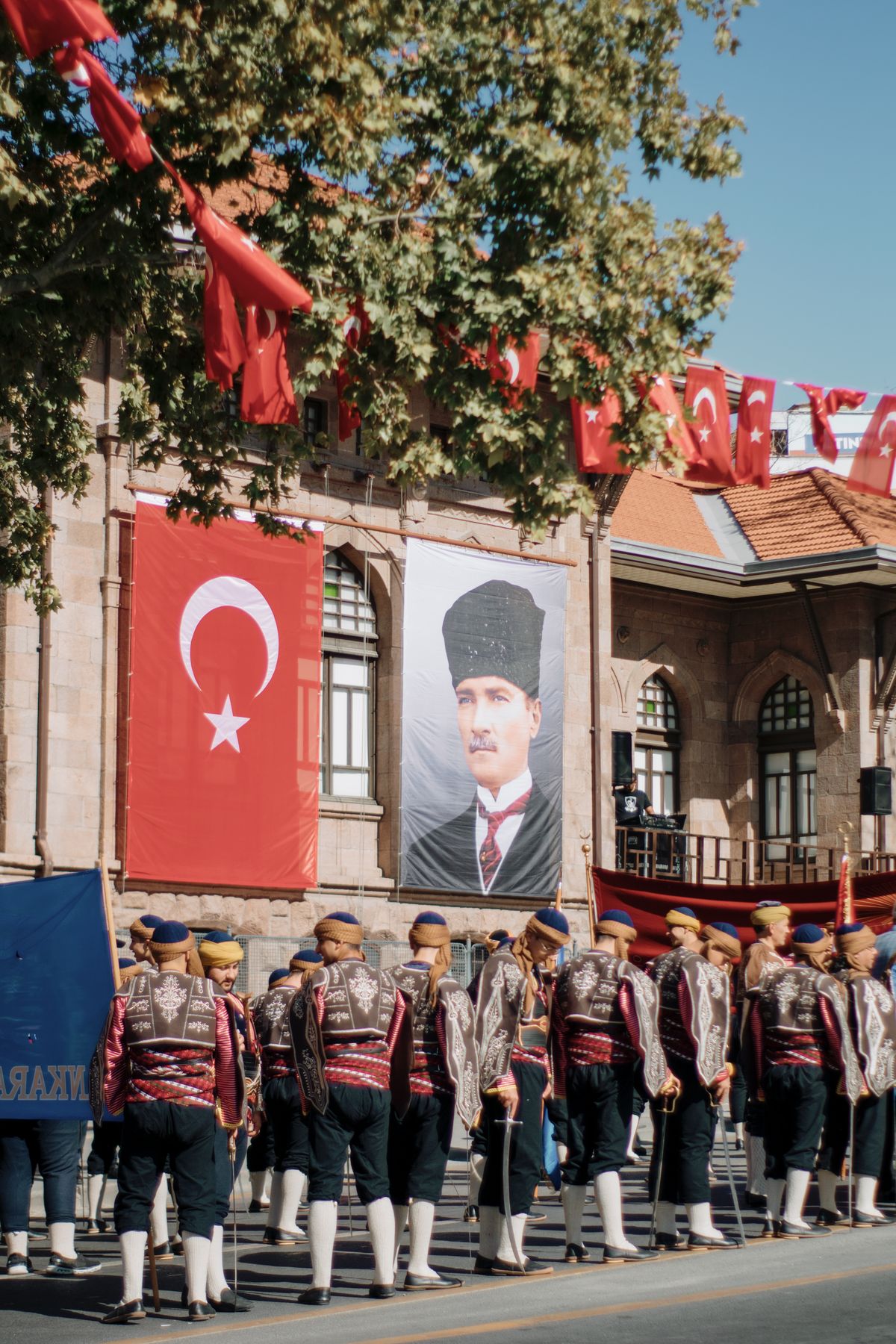 Anadolu Halk Oyunları Ekibi