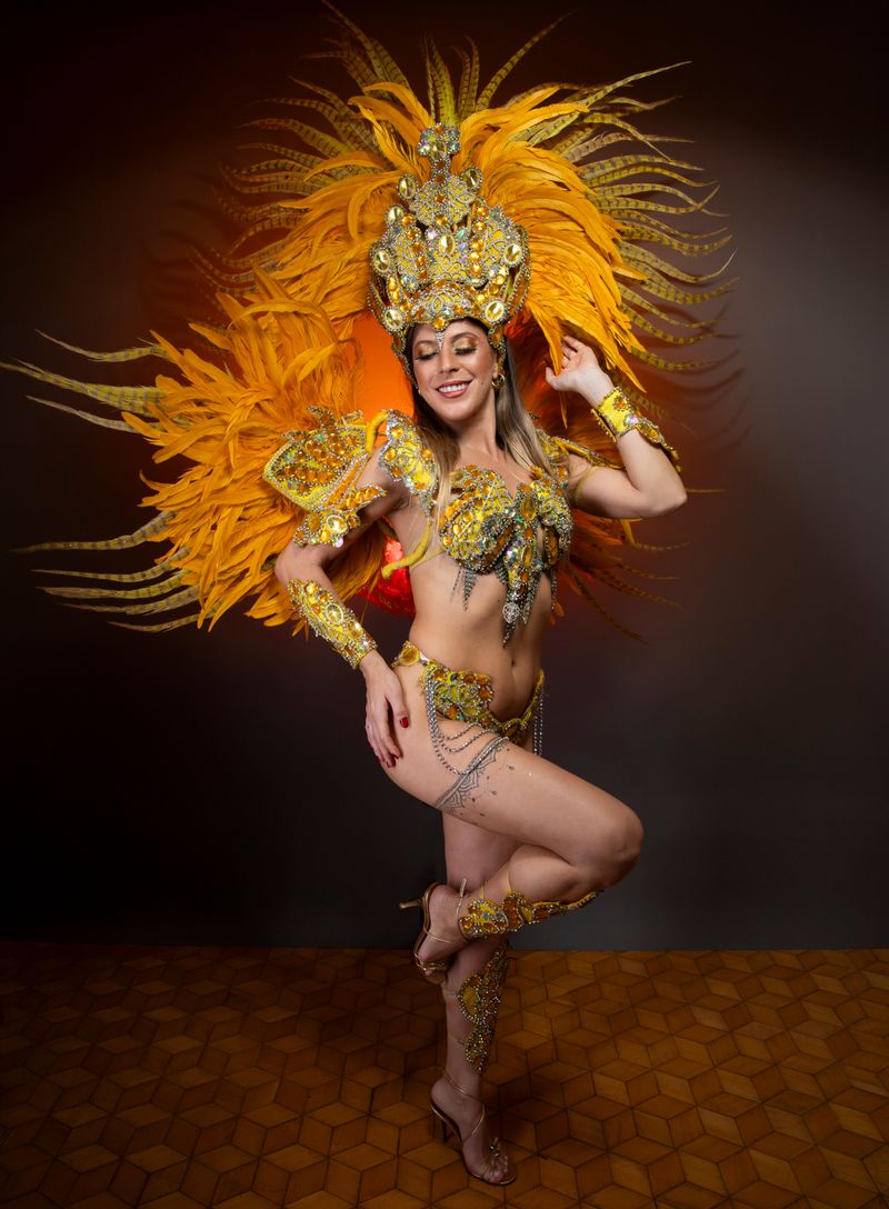 Bikini Kabare Model Dansçı