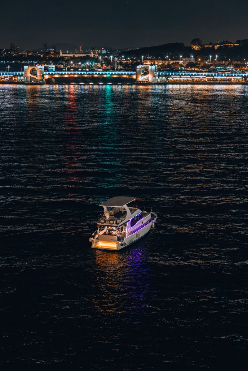 Çeşme Tekne Günübirlik