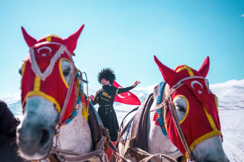 Karaçay Kafkas Dansçıları
