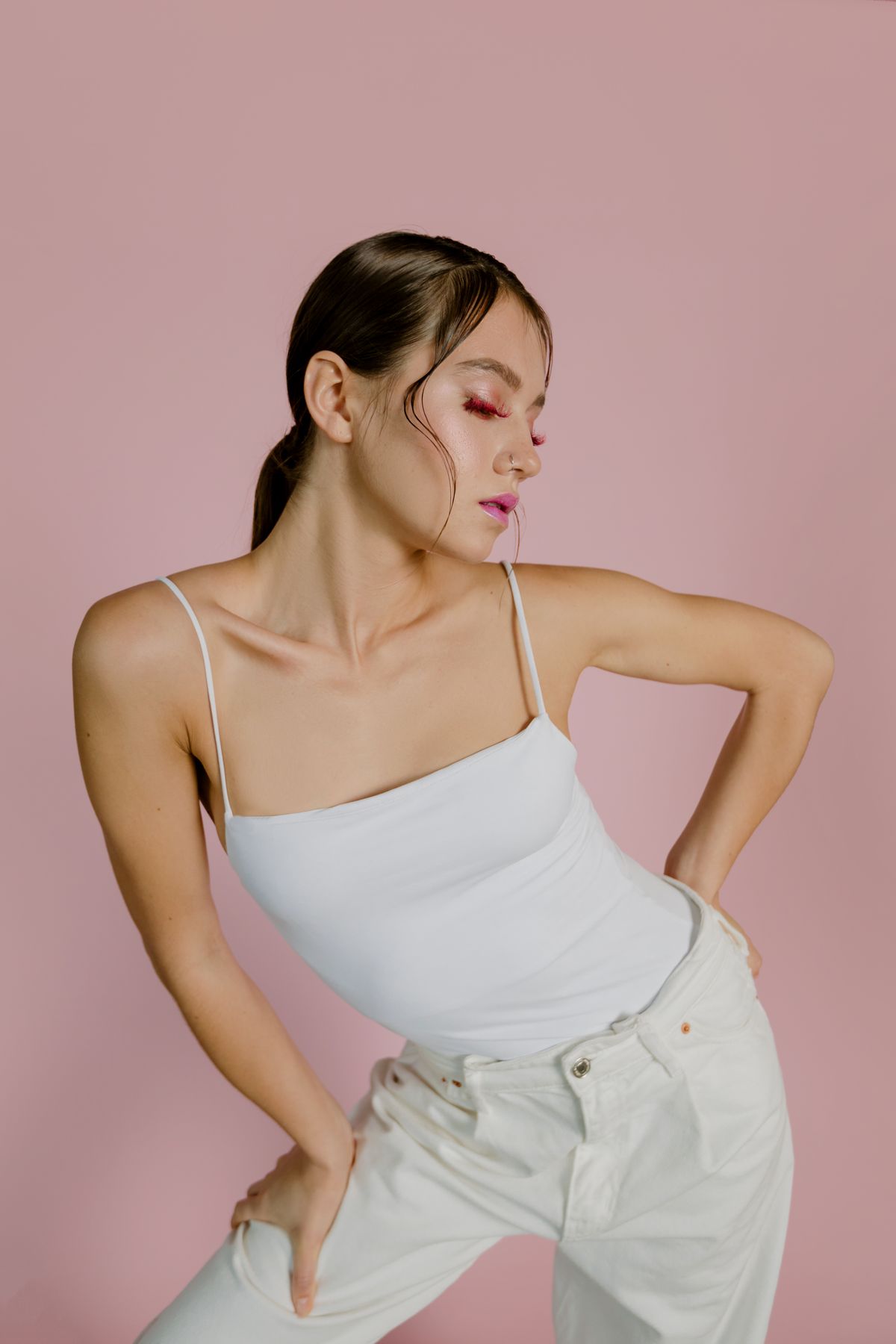 Model Alara